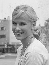 Bibi Andersson, premiada em 1958, por Nära livet.