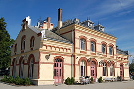 Bâtiment côté quai.