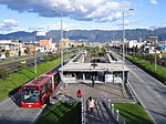 Busscar Ônibus Urbanuss Pluss-ledbuss för Transmilenia på Avenida Américas i Bogotá i Colombia