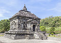 File:Banyunibo Temple, 2014-05-31 01.jpg