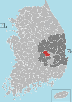 龜尾市在韓國及慶尚北道的位置