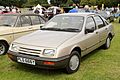 Ford Sierra L s tzv. visiacimi zrkadlami