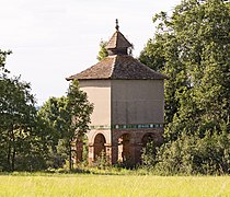 Pigeonnier de Saint-Anatoly.