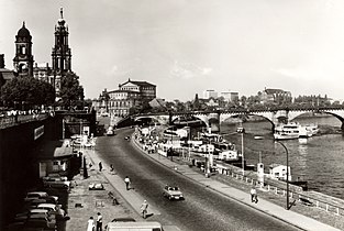 Elbufer, links die Brühlsche Terrasse, 1980