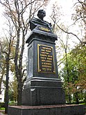 Nikolaj Gogol monument