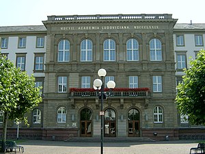 Justus-Liebig-Universität