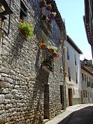 Carrer al nucli antic de Boltanya