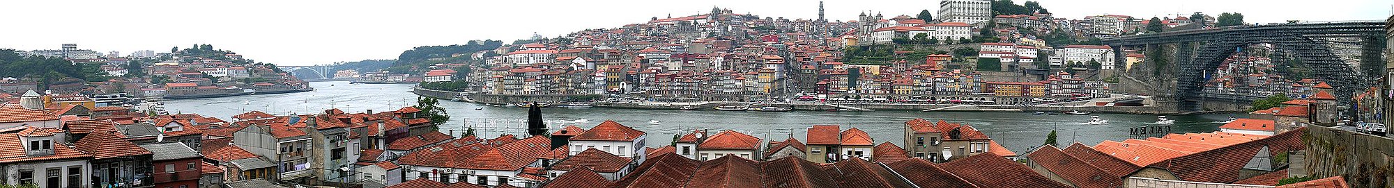 Porto központjának egy képe