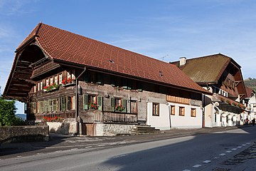 Ortstypisches Haus