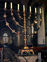 Candelabro da abadessa Mathilde na Catedral de Essen, c. 1000