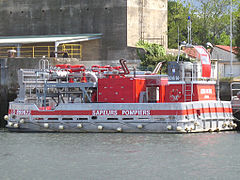 Bateau-pompe du port de Lorient