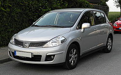 Nissan Tiida Schrägheck