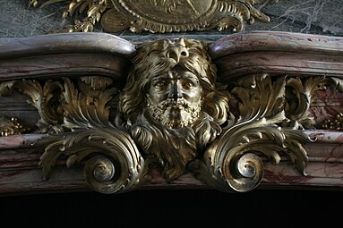 Baroque mascaron with acanthuses in the Salon d'Hercule, 1724–1736, designed by Robert de Cotte, Jacques Gabriel