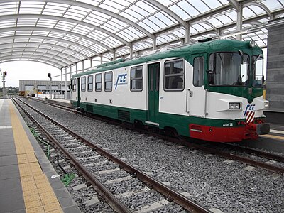 L'automotrice FCE ADe 18 (serie ADe 11-20), denominata "La Prima" in occasione del suo revamping, in sosta alla stazione di Adrano Nord, 28 ottobre 2011.