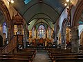 Interno della chiesa di Guimiliau