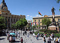 Η Πλατεία Μουρίγιο (Plaza Murillo), με κυβερνητικό κτήριο και τη Βουλή στο βάθος