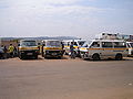 Minibussen en taksys in Kigali