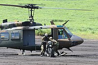 UH-1Jから展開する様子