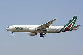 Boeing 777-200ER der Alitalia