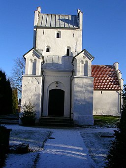Stora Råby kyrka i december 2004
