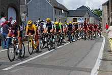 Passage du peloton à Durbuy.