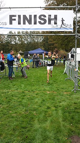 Geart Jorritsma in actie tijdens een cross in Dwingelo in 2014.