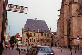 Plaza del mercado y Ayuntamiento.