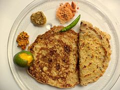 Wheat batter dosa, known as Godhumai mavvu dosa