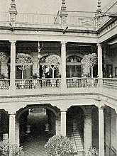 Cloister of Casa de los Azulejos in 1897.[15]