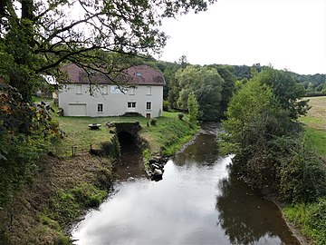 La Boucheuse au moulin des Deux Eaux.