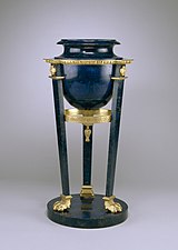 Bol en lapis-lazuli, sur un pied tripode Walters Art Museum, Baltimore, États-Unis