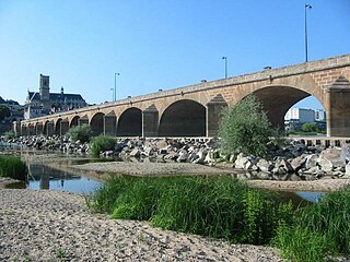 La Loire à Nevers en période de canicule (été 2003).