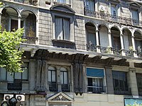 La loggia de l'edifici La Inmobiliaria a Buenos Aires, Argentina.