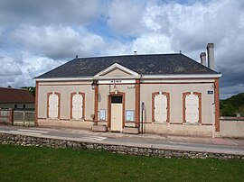 The town hall in Cortrat