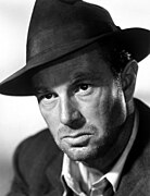 Sterling Hayden (McCluskey)