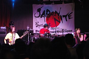 GO!GO!7188 while on the Japan Nite tour in 2007. From left to right: Akko, Turkey and Yuu