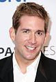 Eric Szmanda interpreta Greg Sanders