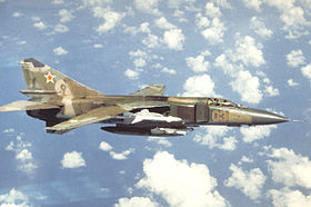 Un MiG-23 des forces aériennes soviétiques semblable à celui impliqué dans l'accident (photographie datée du 1er mai 1989).