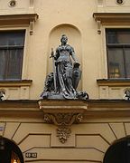 Patung Ibu Svea mewakili Swedia di Stockholm.