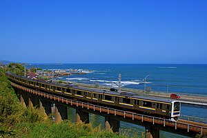 内房線を走行する209系電車 （2012年5月 江見駅 - 太海駅間）