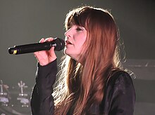 Description de l'image Peter Gabriel Back To Front-Tour Jennie Abrahamson 29042014.JPG.