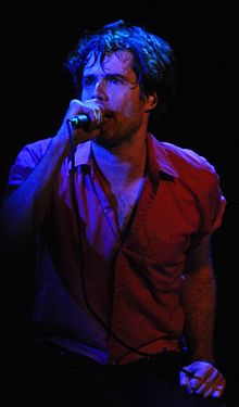 Jon Wurster performing with Superchunk in 2010