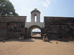 Eingang zum niederländischen Fort Sadras