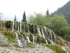 Marvelous Flying Waterfall (飛瀑流輝)