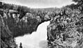 Yelowstone Parki icinde Yellowstone nehrinde Yukari Yellowstone Şelalesi (Foto:1895)