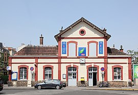 Les Vallées station