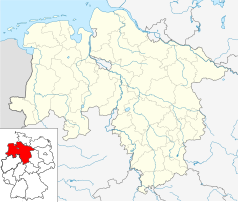 Mapa konturowa Dolnej Saksonii, blisko dolnej krawiędzi znajduje się punkt z opisem „Hann. Münden”