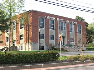 Houston County Courthouse in April 2014