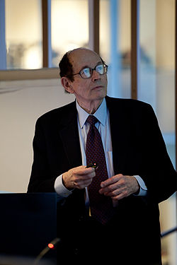 Gerald M. Edelman vuonna 2010.