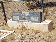 Graves of Oried V. Rhodes (1899–1980) and Rosie M. Rhodes (1907–2000)